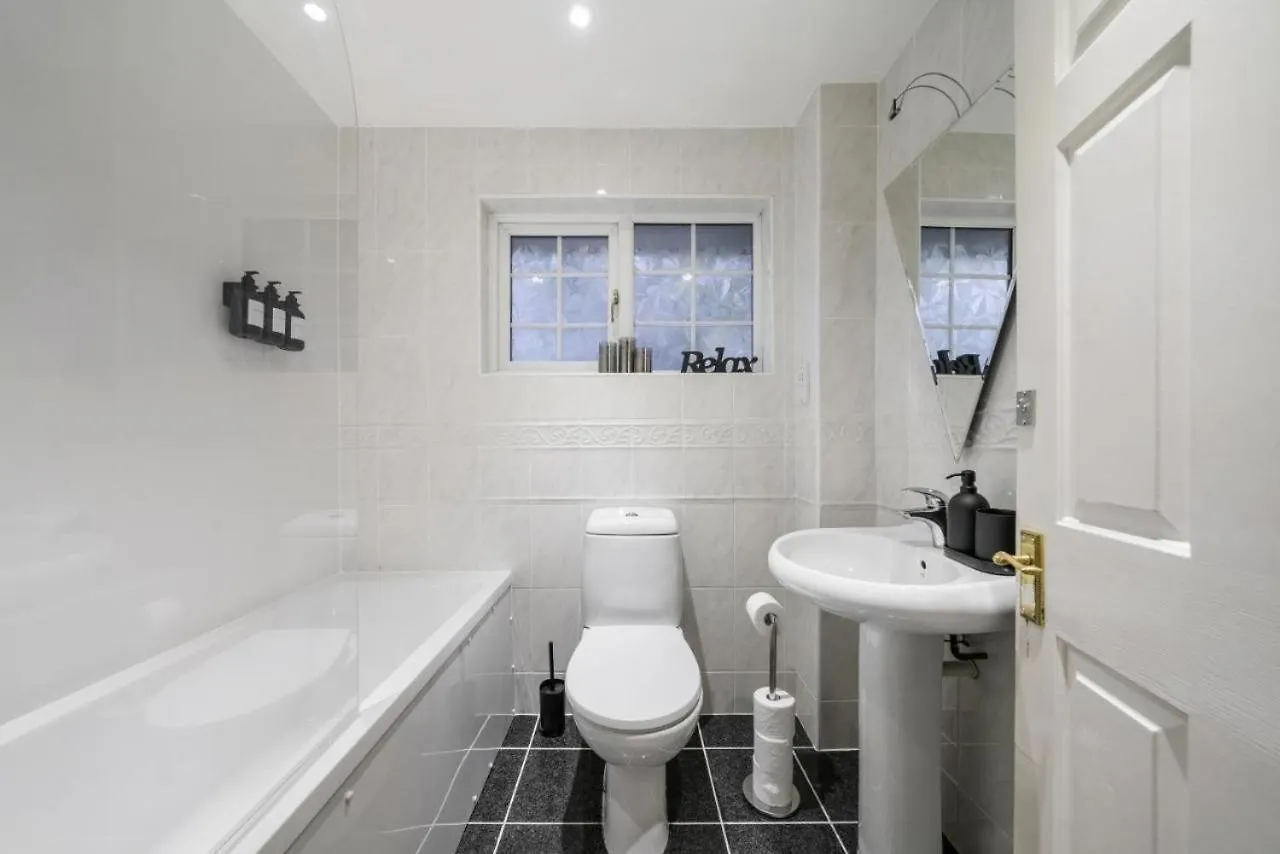 House With Parking Near London Bridge Villa Holiday home