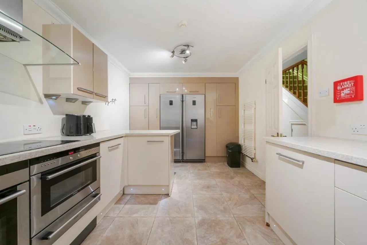 Holiday home House With Parking Near London Bridge Villa United Kingdom
