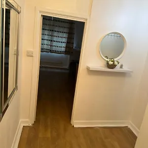 One Bedroom In Tower Bridge Road Londres