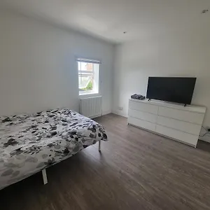 Private Near Ideal For Explorers Londres